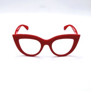 Chunky Liz Red Hot Reader